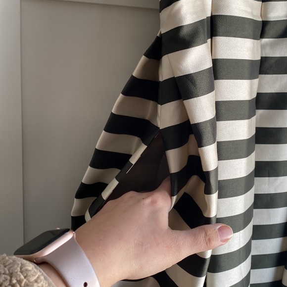 Lord and Taylor dress size 6 - Picture 15 of 17